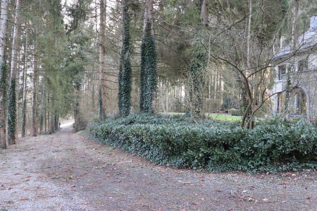 Le Portail Des Ardennes Villa Nassogne Exterior foto