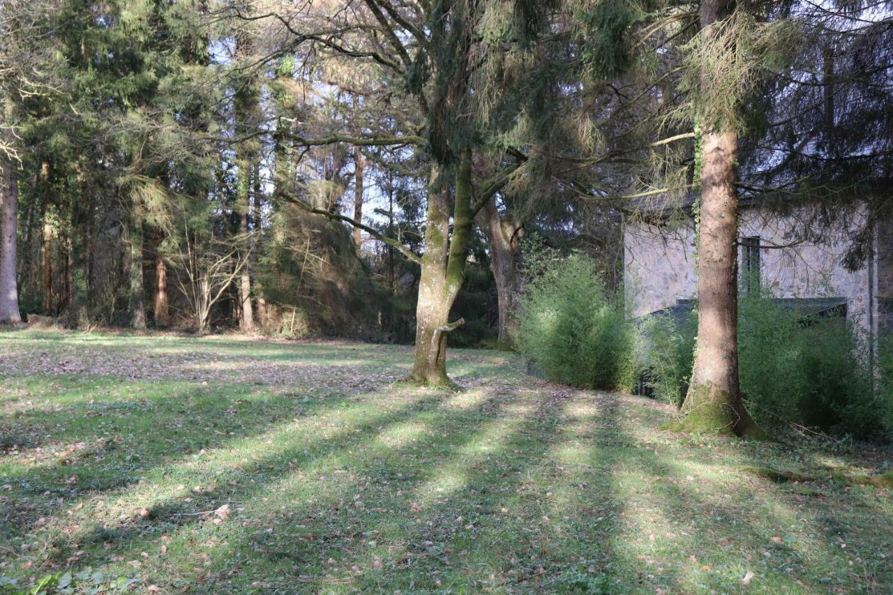 Le Portail Des Ardennes Villa Nassogne Exterior foto